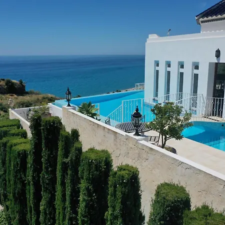 Villa Chimenea - Luxury With Infinity Pool & Stunning Sea Views - Lual