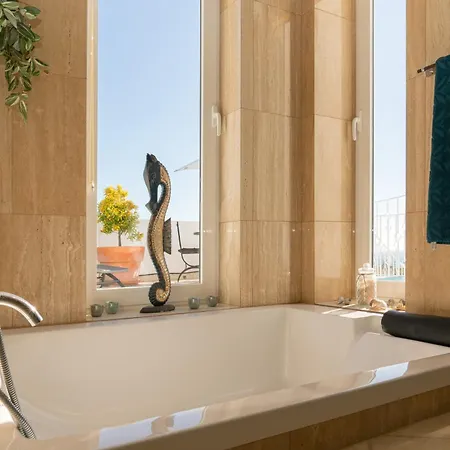 Chimenea - Luxury With Infinity Pool & Stunning Sea Views - Lual Villa