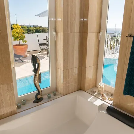 Chimenea - Luxury With Infinity Pool & Stunning Sea Views - Lual Villa Nerja