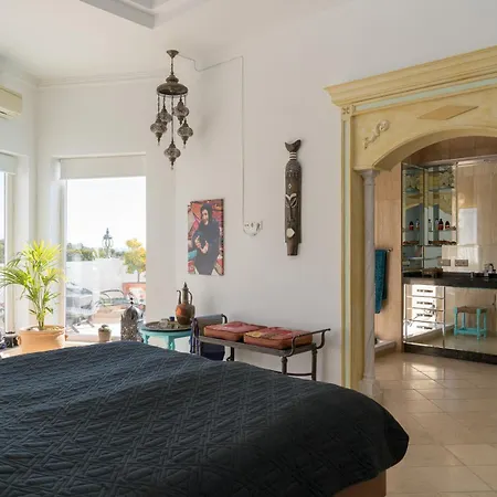 Chimenea 16 נרחה